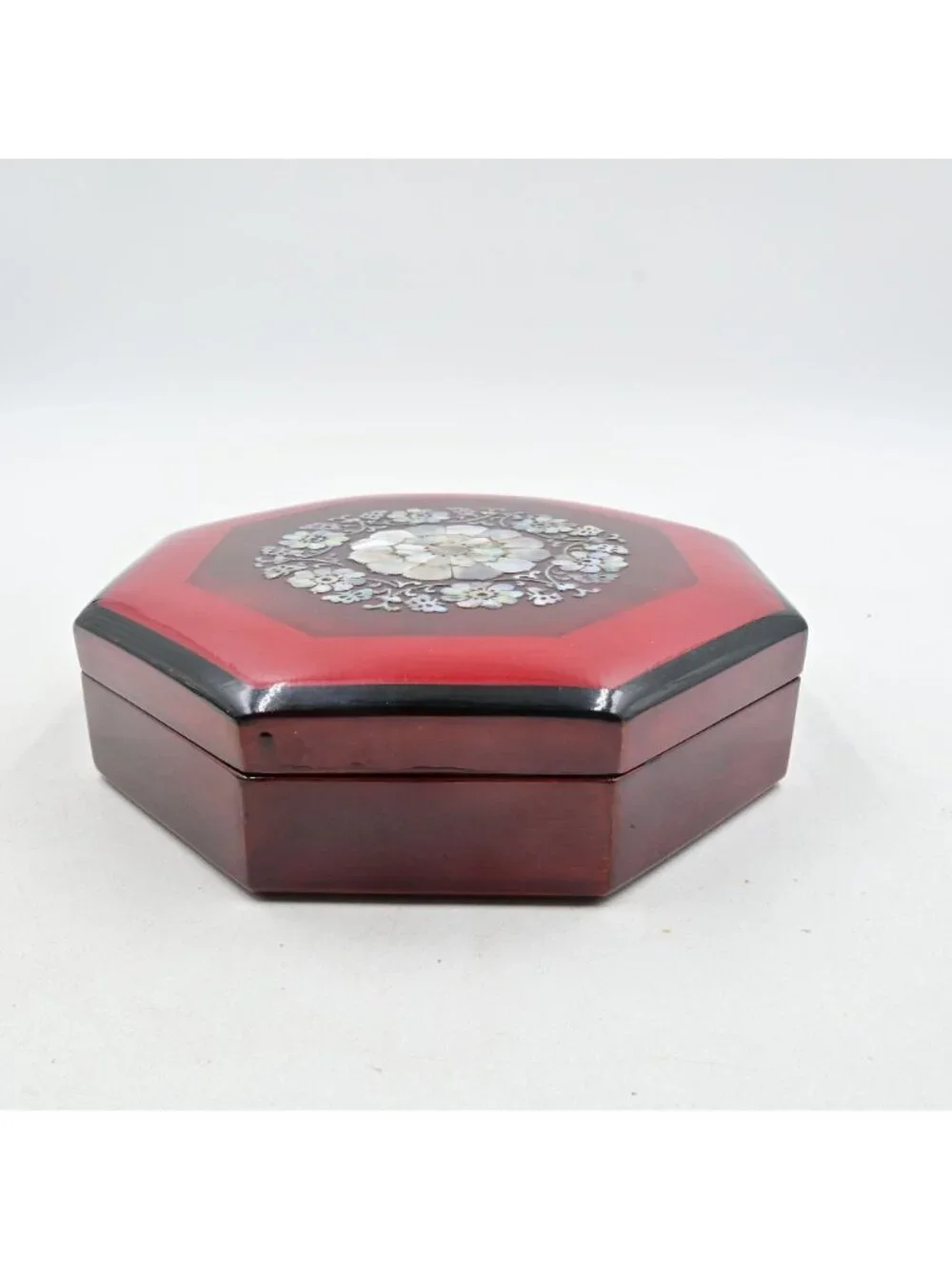Asian Octagonal Red Lacquered Box Mother-Of-Pearl Inlay Jewelry Candy Bento
